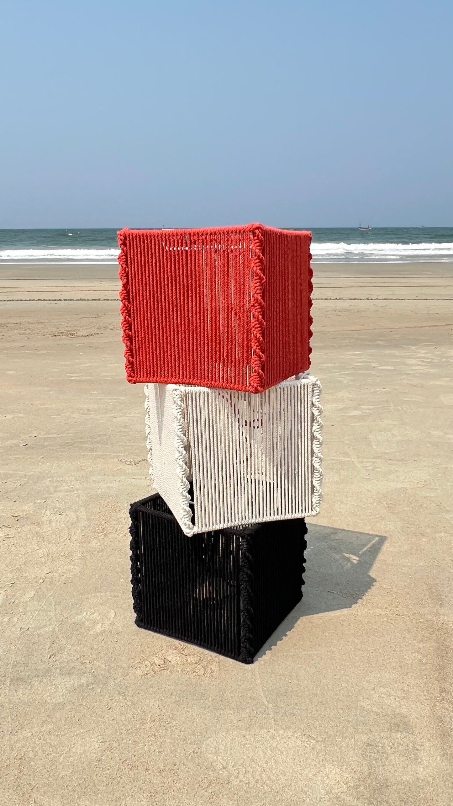 Embrace Pendant Lamp - Cube