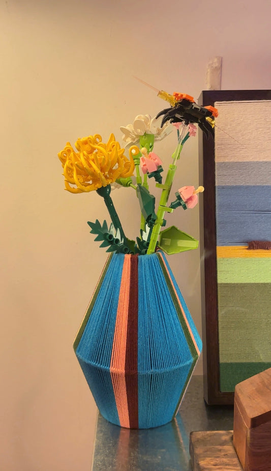 Auraa Vase